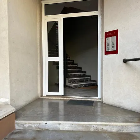 Citta Giardino Parking Apartment *