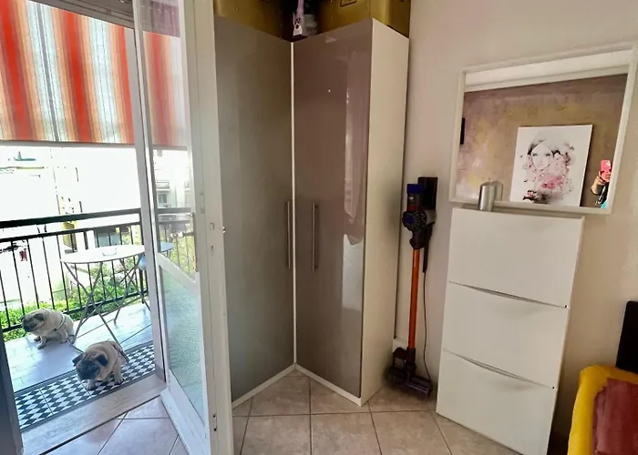 Citta Giardino Parking Apartment